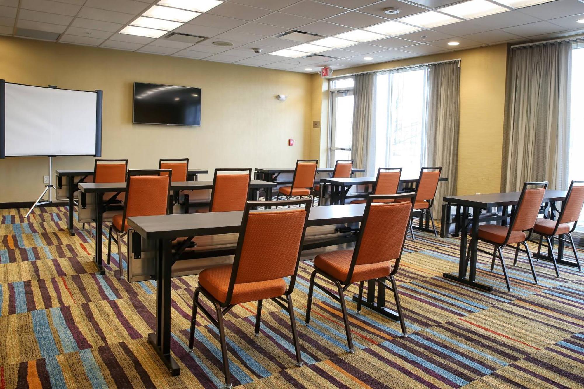Fairfield Inn & Suites By Marriott Madison Verona Екстериор снимка