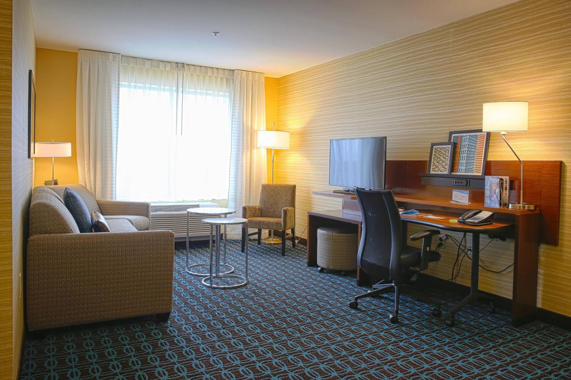 Fairfield Inn & Suites By Marriott Madison Verona Екстериор снимка