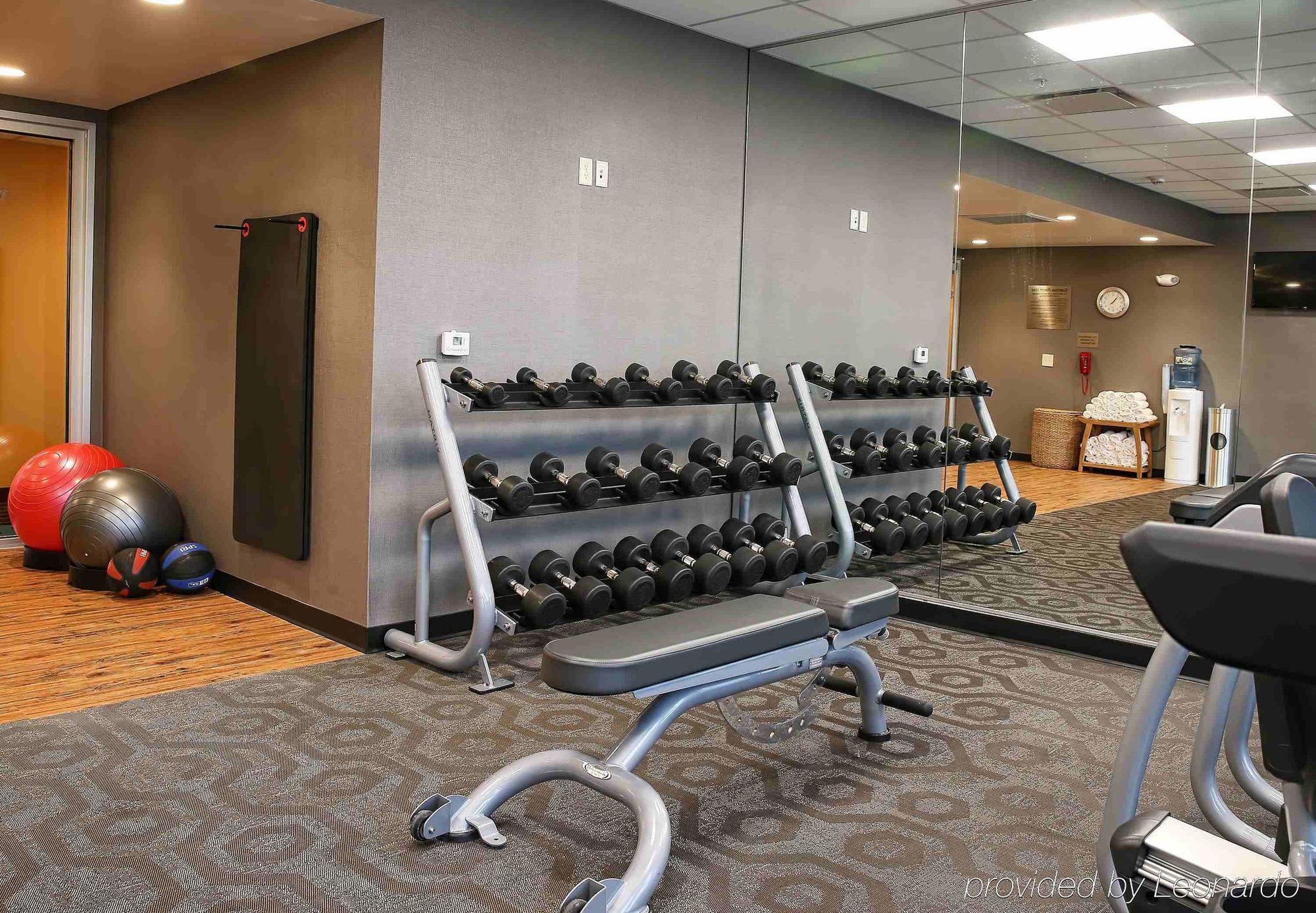 Fairfield Inn & Suites By Marriott Madison Verona Екстериор снимка